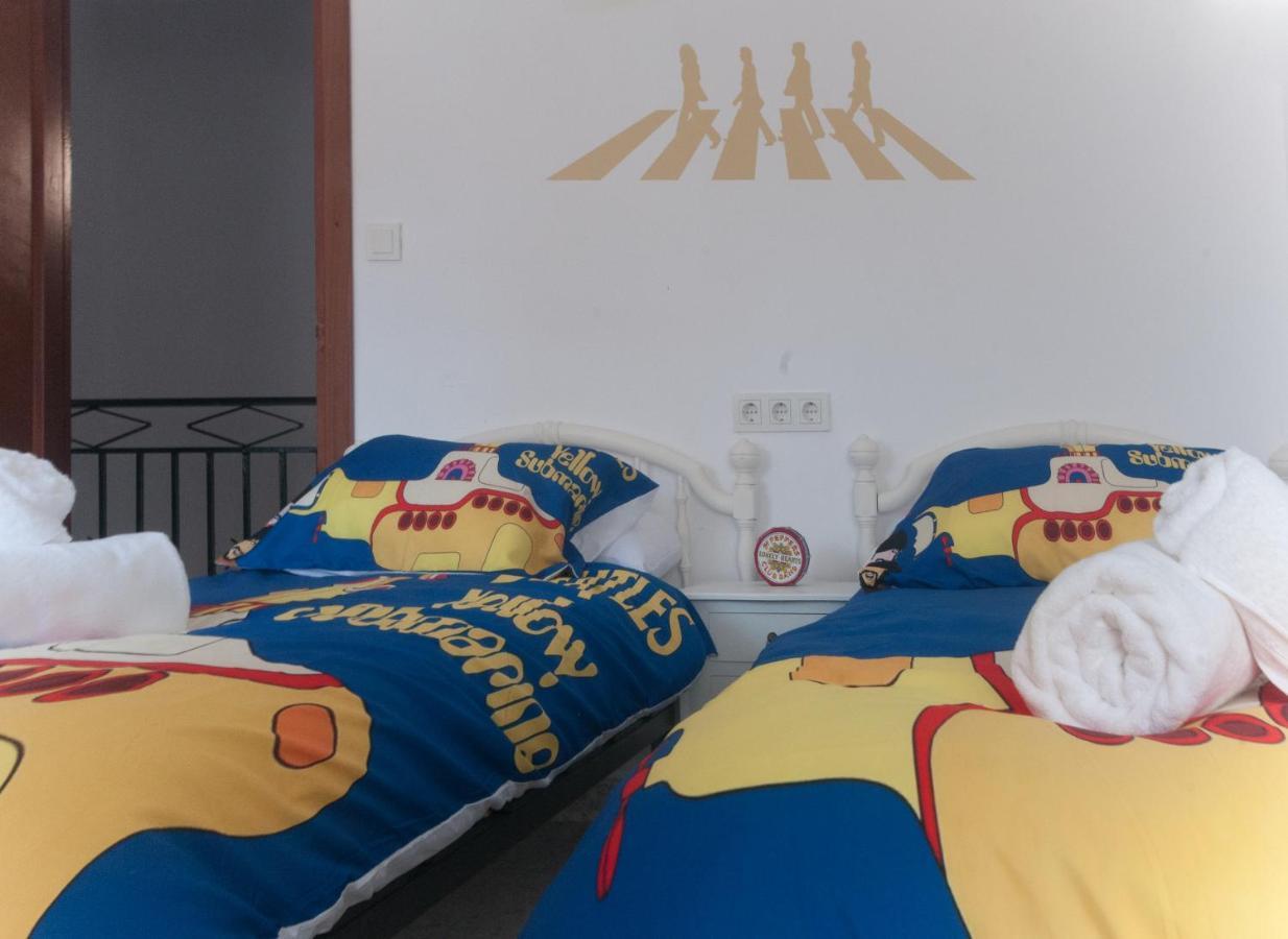Casa Beatles Del Valle Pinos del Valle ภายนอก รูปภาพ