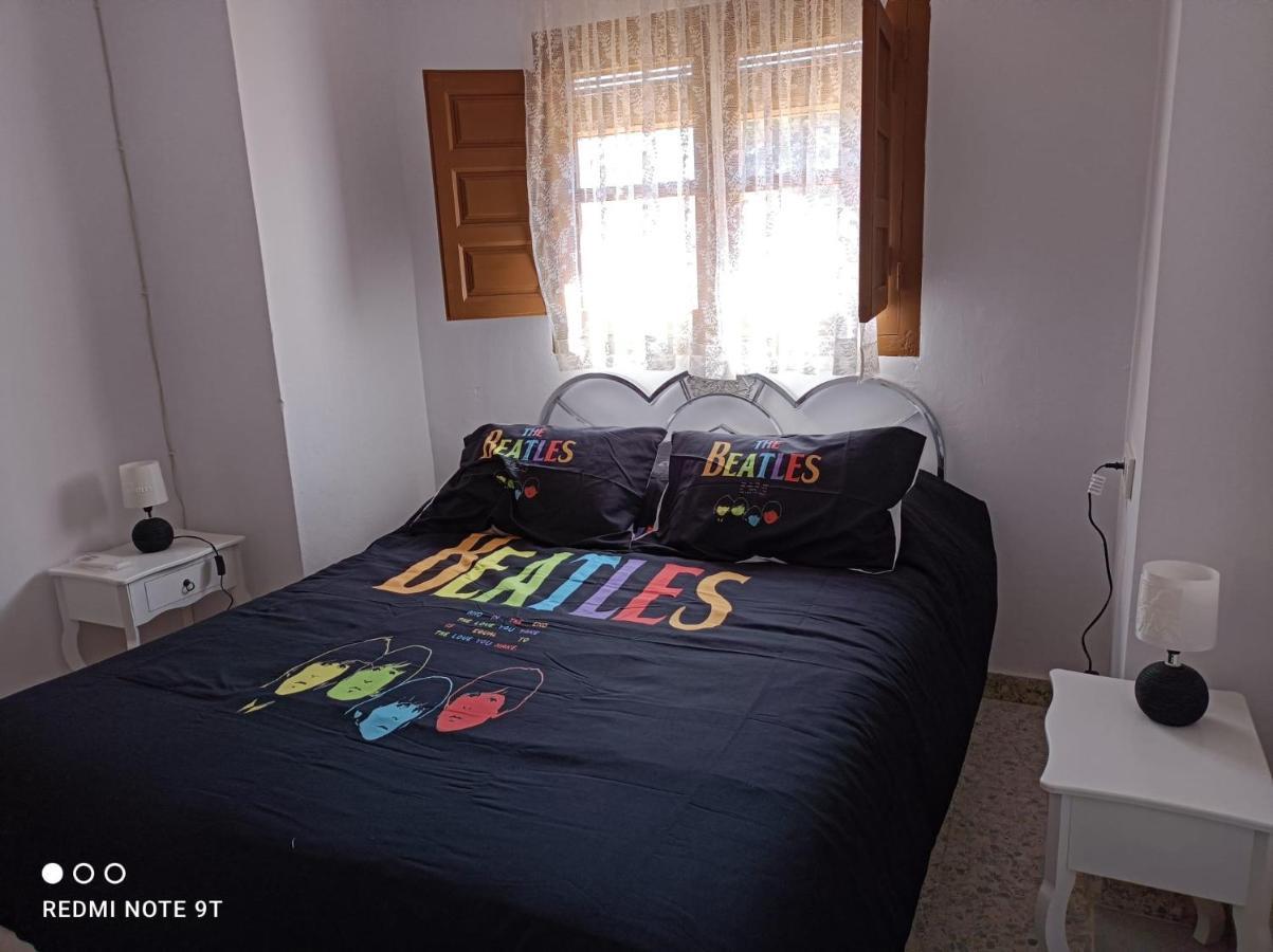 Casa Beatles Del Valle Pinos del Valle ภายนอก รูปภาพ