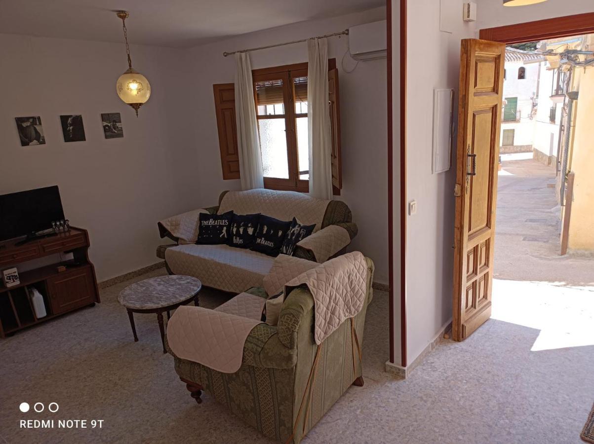 Casa Beatles Del Valle Pinos del Valle ภายนอก รูปภาพ
